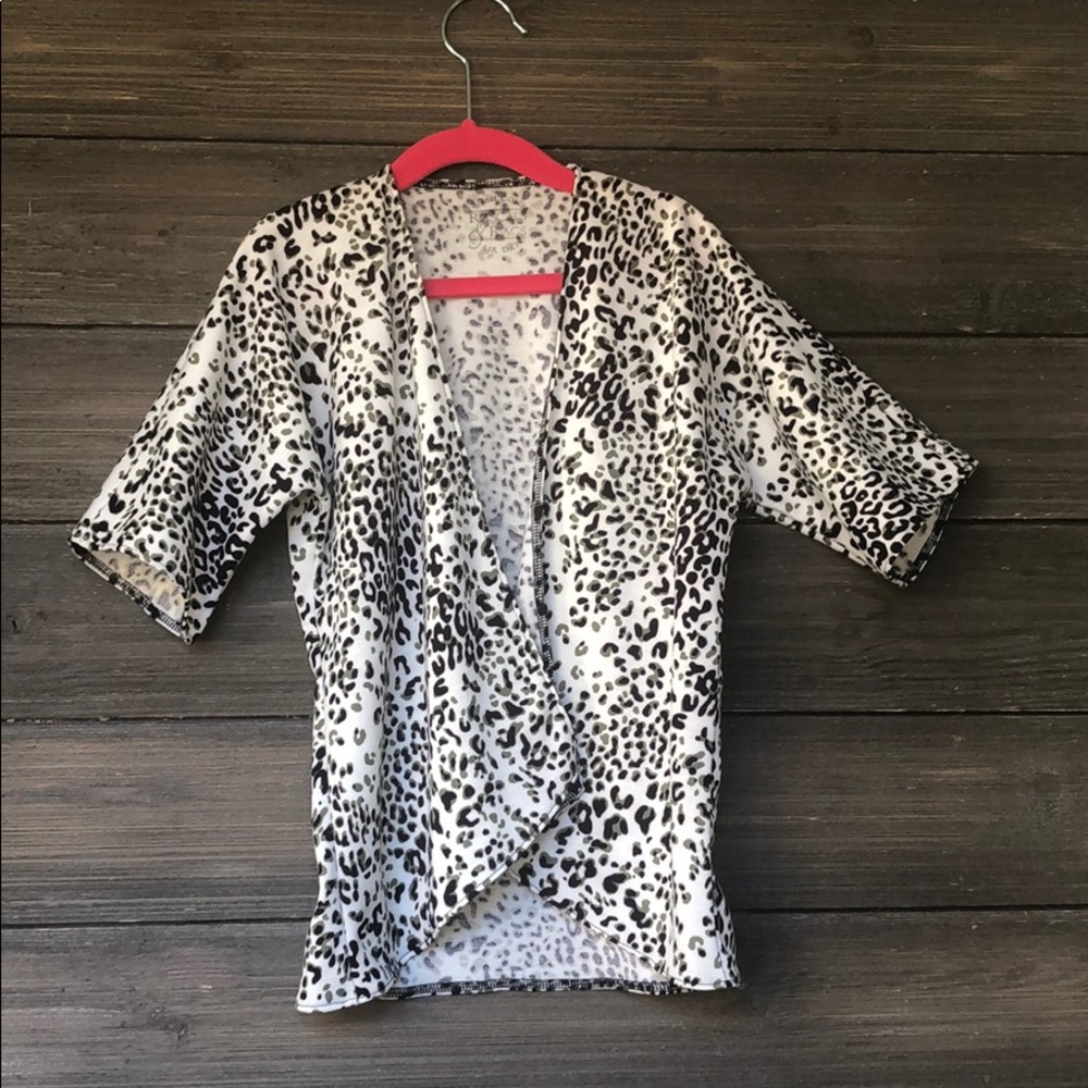 Toddler Leopard Kimono 4 4T Small Shop - Picture 3 of 6